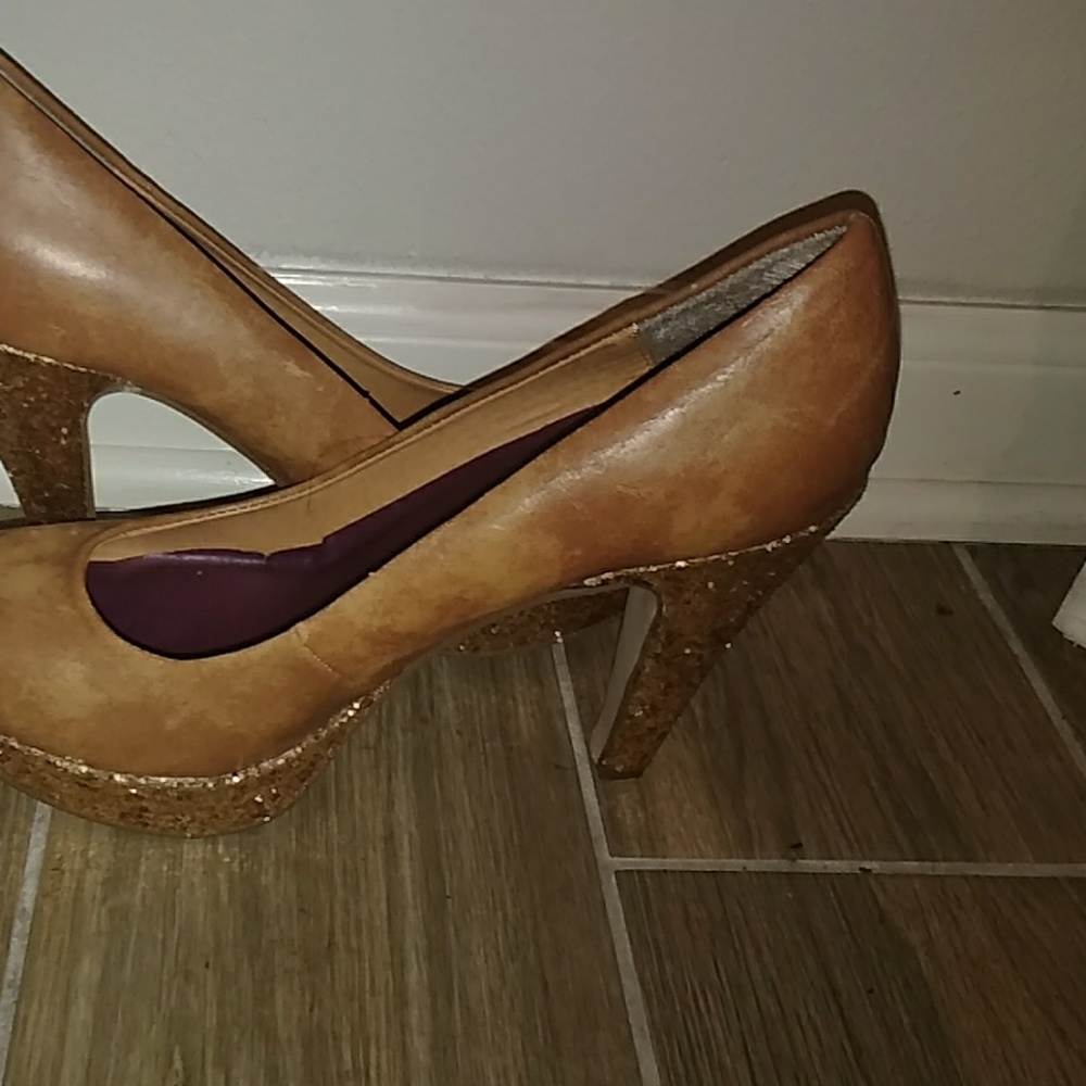 Madden Girl 8.5 Tan High Heel